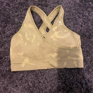 Gymshark adapt camo seamless sports bra-savanna | griffin green